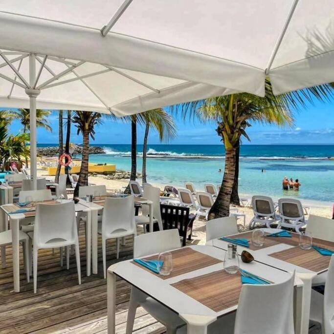 Agreable Studio Au Bord De Mer. Saint-Francois  Exteriör bild